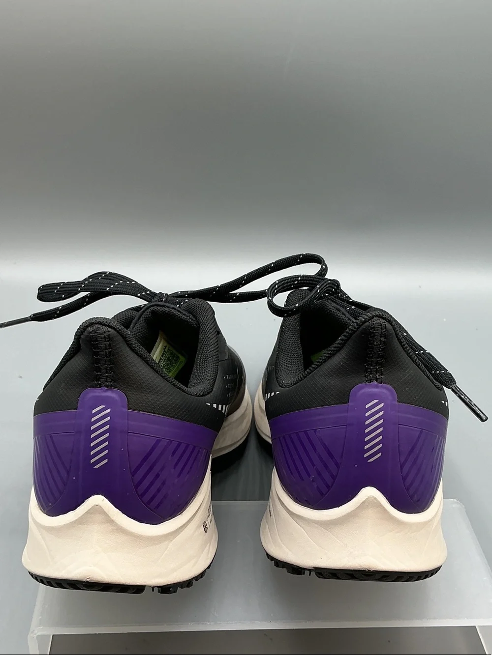 NIKE WOMEN'S PEGASUS 36 SHIELD RUNNING SHOES, SIZE 7.5